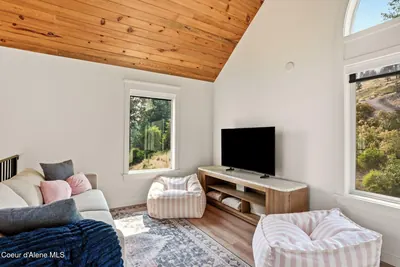 Property 26-10561 - Photo 43