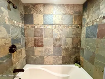 Property 26-9902 - Photo 11