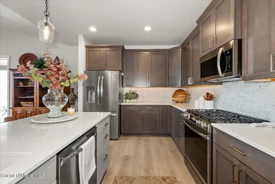 Property 26-10246 - Photo 5