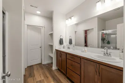 Property 26-10549 - Photo 22
