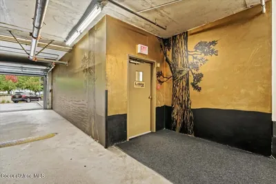 Property 26-9823 - Photo 25