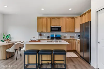 Property 26-10541 - Photo 5