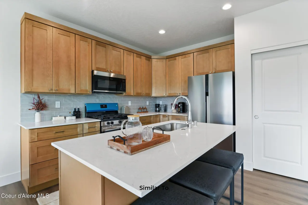 Property 26-10590 - Photo 1