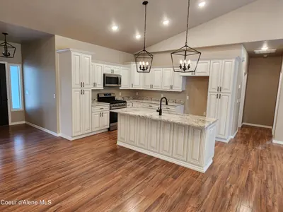 Property 26-3716 - Photo 4