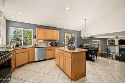Property 26-7817 - Photo 5