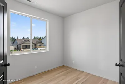 Property 26-10187 - Photo 5