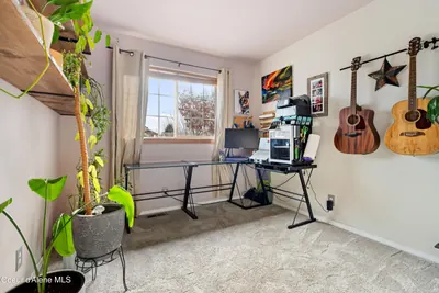 Property 26-10254 - Photo 14