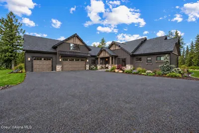 Property 26-10620 - Photo 1