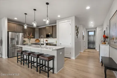 Property 26-10246 - Photo 2