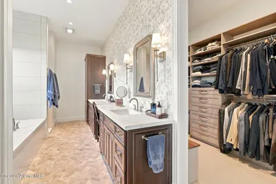 Property 26-9864 - Photo 76