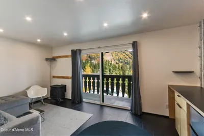 Property 26-10467 - Photo 17