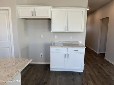 Property 26-10070 - Photo 11