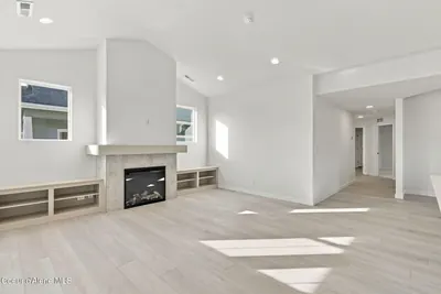 Property 26-10556 - Photo 10