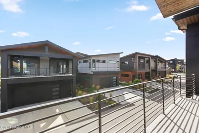 Property 26-9179 - Photo 26