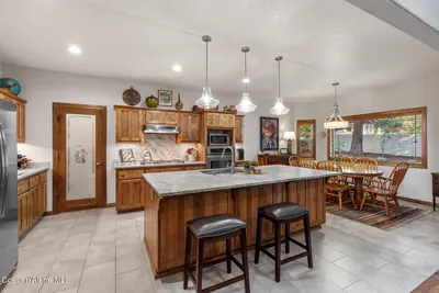 Property 26-9942 - Photo 9