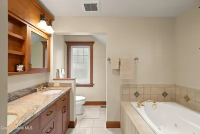 Property 26-10299 - Photo 37