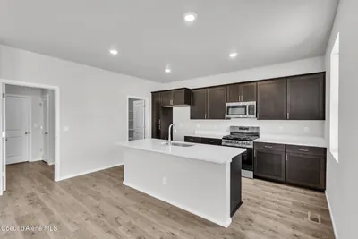 Property 26-8710 - Photo 3