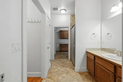 Property 26-10225 - Photo 26