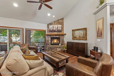Property 26-9942 - Photo 6