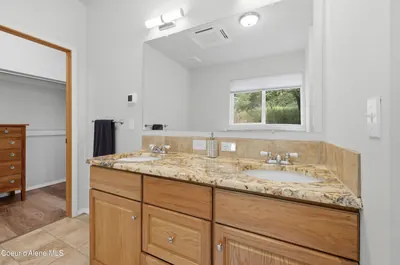Property 26-7673 - Photo 42