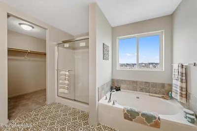 Property 25-10317 - Photo 19