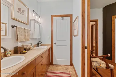 Property 26-10608 - Photo 22
