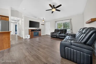 Property 26-7447 - Photo 4