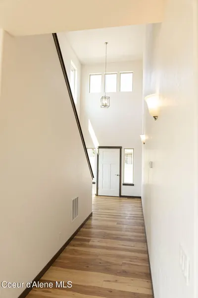 Property 26-8932 - Photo 5