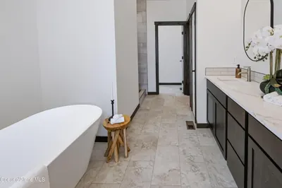 Property 26-7946 - Photo 17