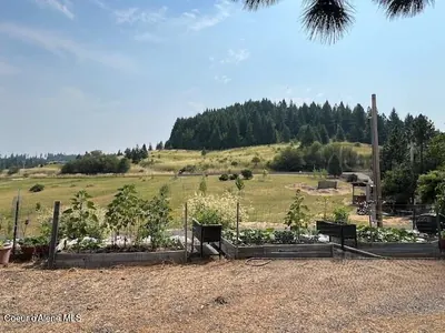 Property 26-1428 - Photo 2