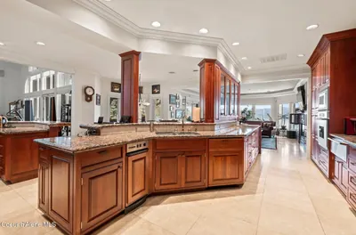 Property 26-1740 - Photo 21