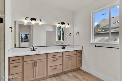 Property 25-10154 - Photo 27