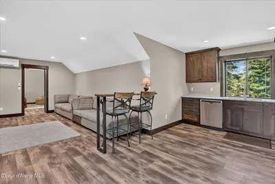 Property 26-8183 - Photo 41