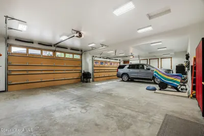 Property 26-9225 - Photo 50