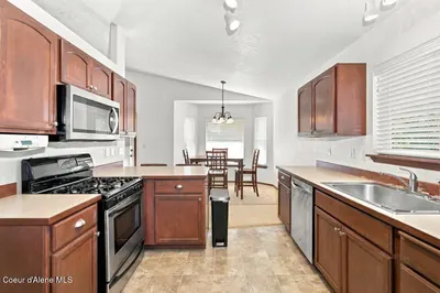 Property 26-10258 - Photo 9
