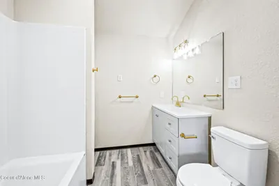 Property 26-10460 - Photo 17