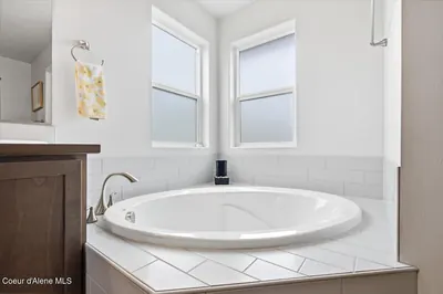 Property 26-9235 - Photo 28