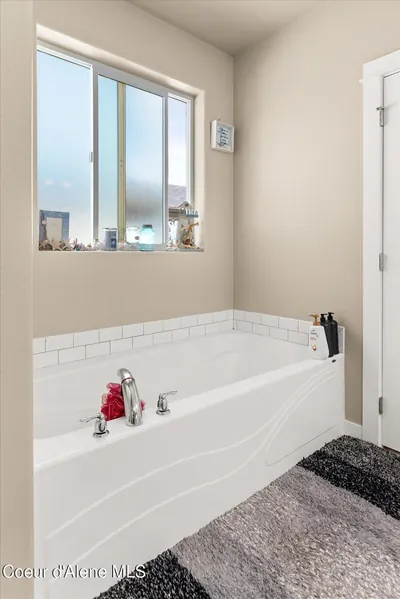 Property 26-5176 - Photo 41