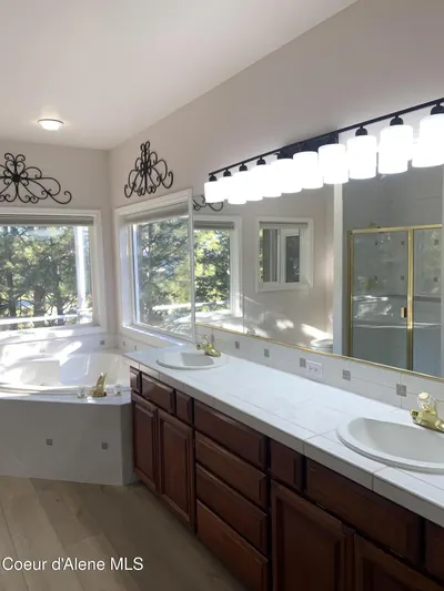 Property 26-8957 - Photo 26