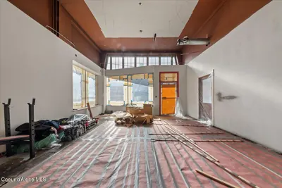 Property 26-10037 - Photo 63