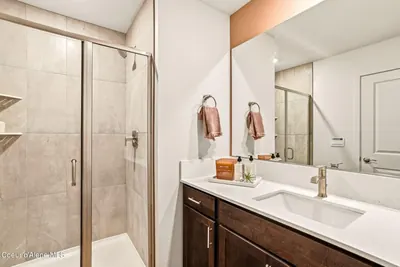 Property 26-9128 - Photo 19