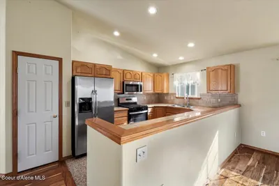 Property 26-10287 - Photo 13