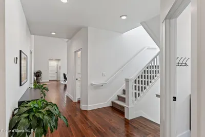 Property 26-10381 - Photo 7