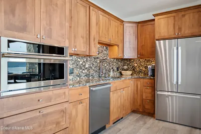 Property 26-7825 - Photo 71
