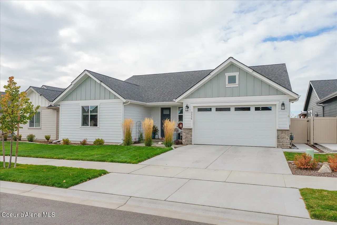 Property 26-10246 - Photo 1