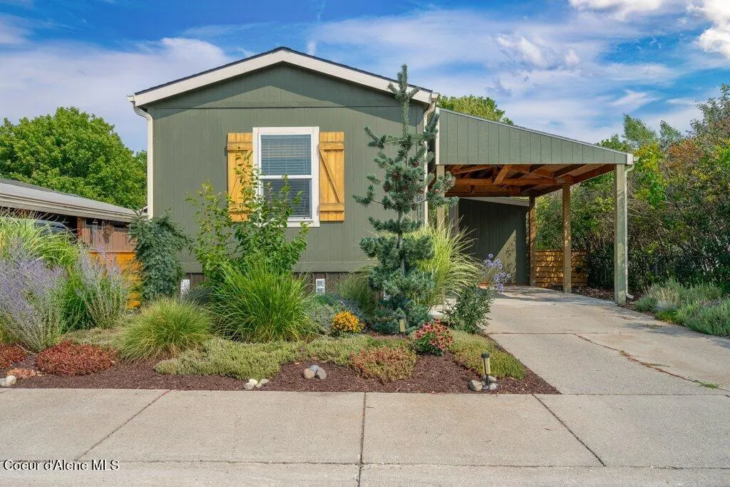 Property 26-8252 - Photo 1