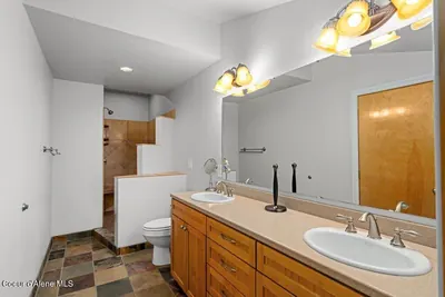 Property 26-8617 - Photo 86