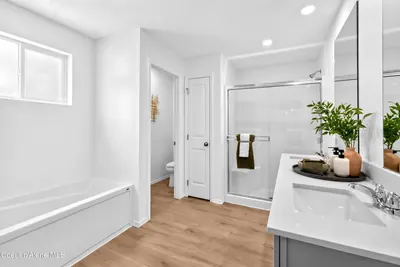Property 26-10016 - Photo 25