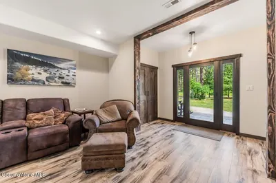 Property 26-6483 - Photo 9
