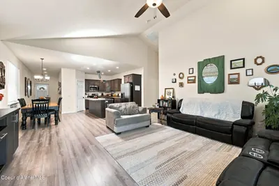 Property 26-10269 - Photo 13